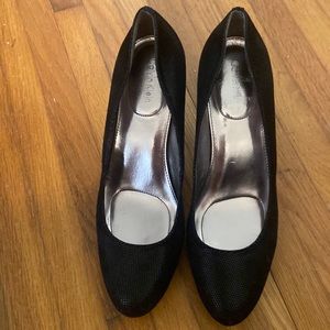 Calvin Klein .‎ Odette Pumps Black
